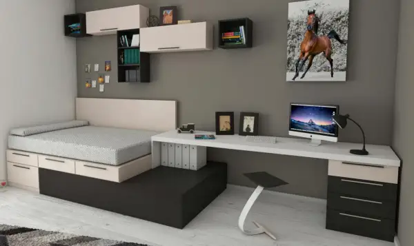 Modernes studentenzimmer einrichten: Bett mit Stauraum, Schreibtisch mit PC und ein Bild eines galoppierenden Pferdes.